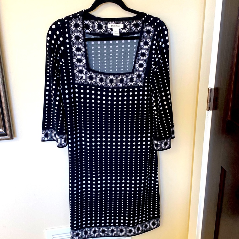 White House Black market sheath dress